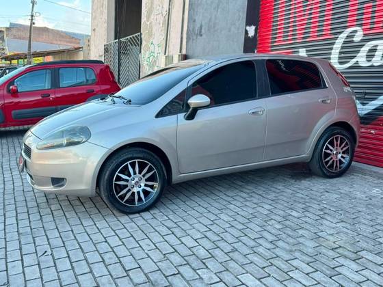 FIAT PUNTO 1.4 ATTRACTIVE 8V FLEX 4P MANUAL FIAT PUNTO 1.4 ATTRACTIVE 8V FLEX 4P MANUAL